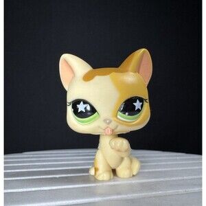 Littlest Pet Shop Authentic LPS Sassiest Cat #832 Cream Green Eyes 2008 Hasbro